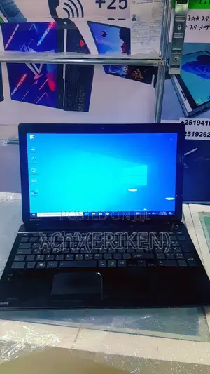 Laptop Toshiba Satellite C850 4GB Intel Core I3 HDD 500GB