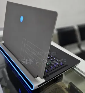 New Laptop Alienware M17x R2 32GB Intel Core I7 SSD 1T