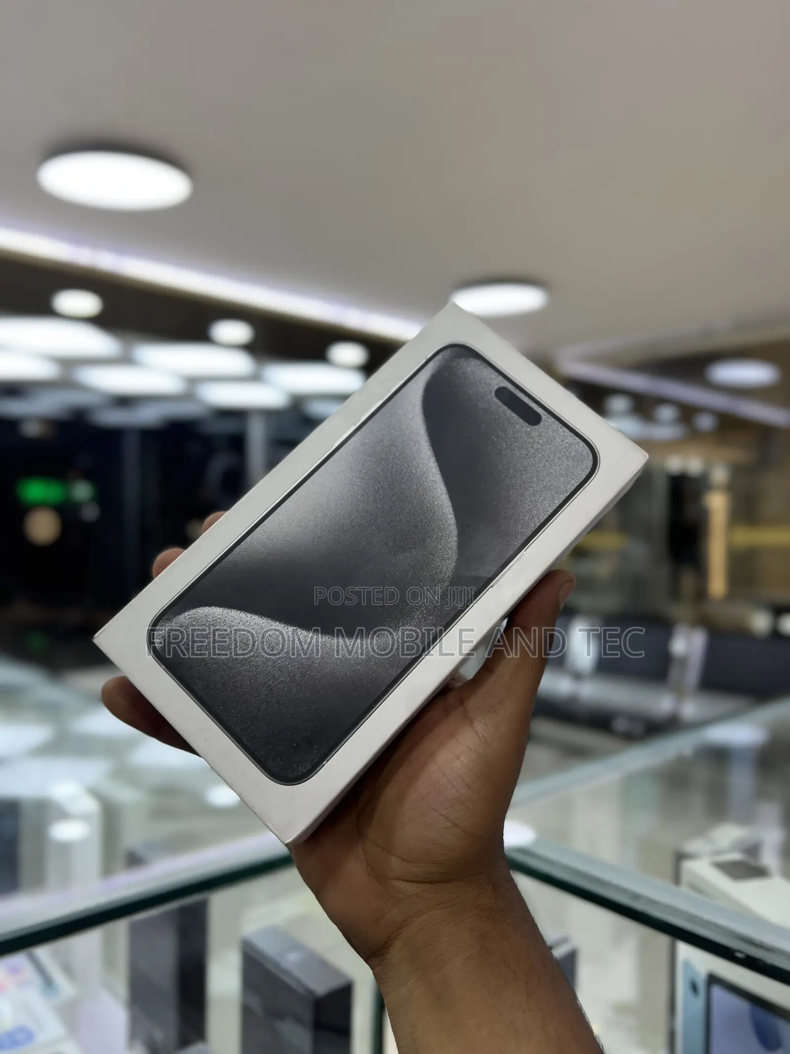 New Apple iPhone 15 Pro Max 256 GB White