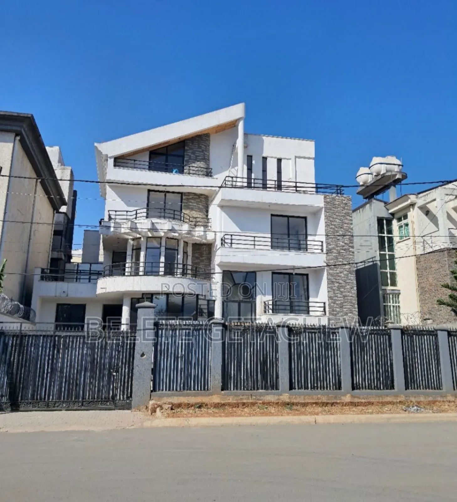 10bdrm House in Semit, G+3 Luxury, Bole for sale