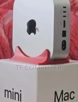 Photo - New Laptop Apple MacBook 16GB Apple M4 Max SSD 256GB