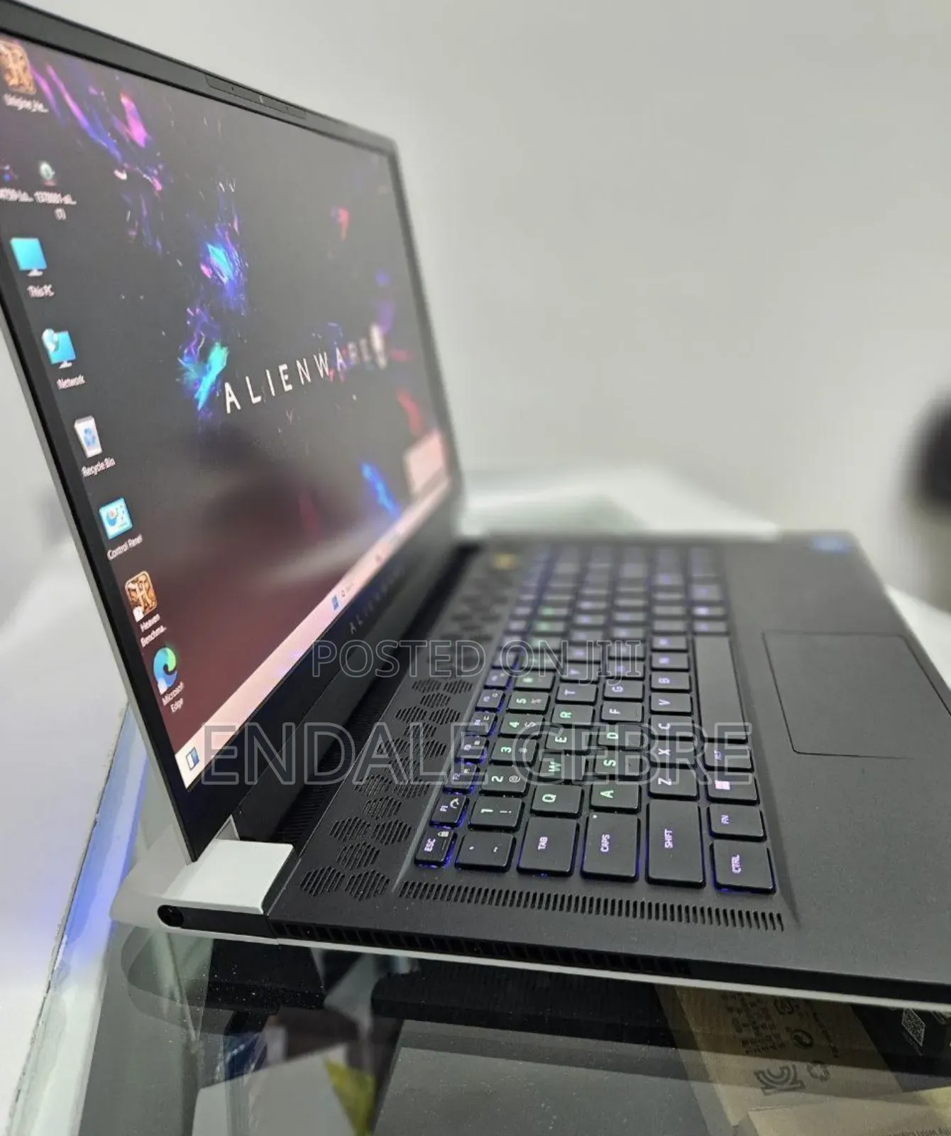 New Laptop Alienware Area-51m 32GB Intel Core I7 SSD 1T