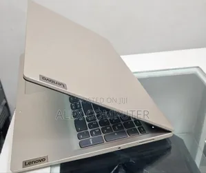 New Laptop Lenovo Ideapad 3 8GB Intel Core I3 SSD 256GB