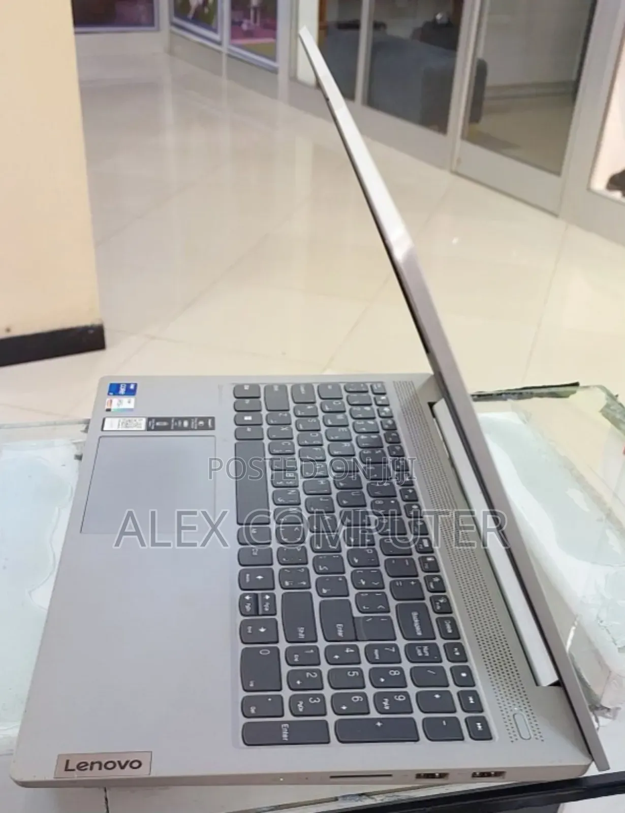 New Laptop Lenovo Ideapad 3 8GB Intel Core I7 SSD 512GB