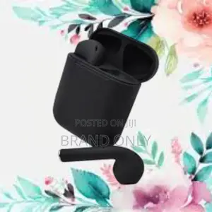 Pro 5 Earphone: Style Meets Superior Acoustics