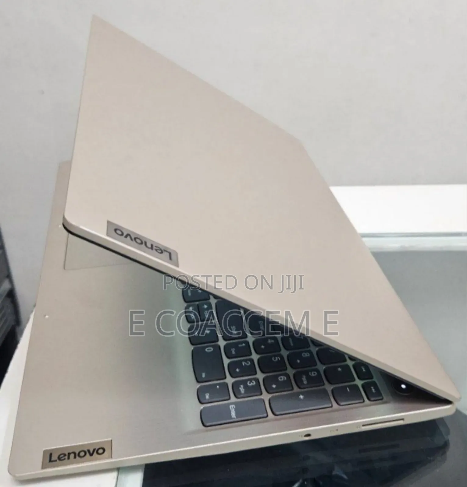 New Laptop Lenovo 8GB Intel Core I3 SSD 256GB
