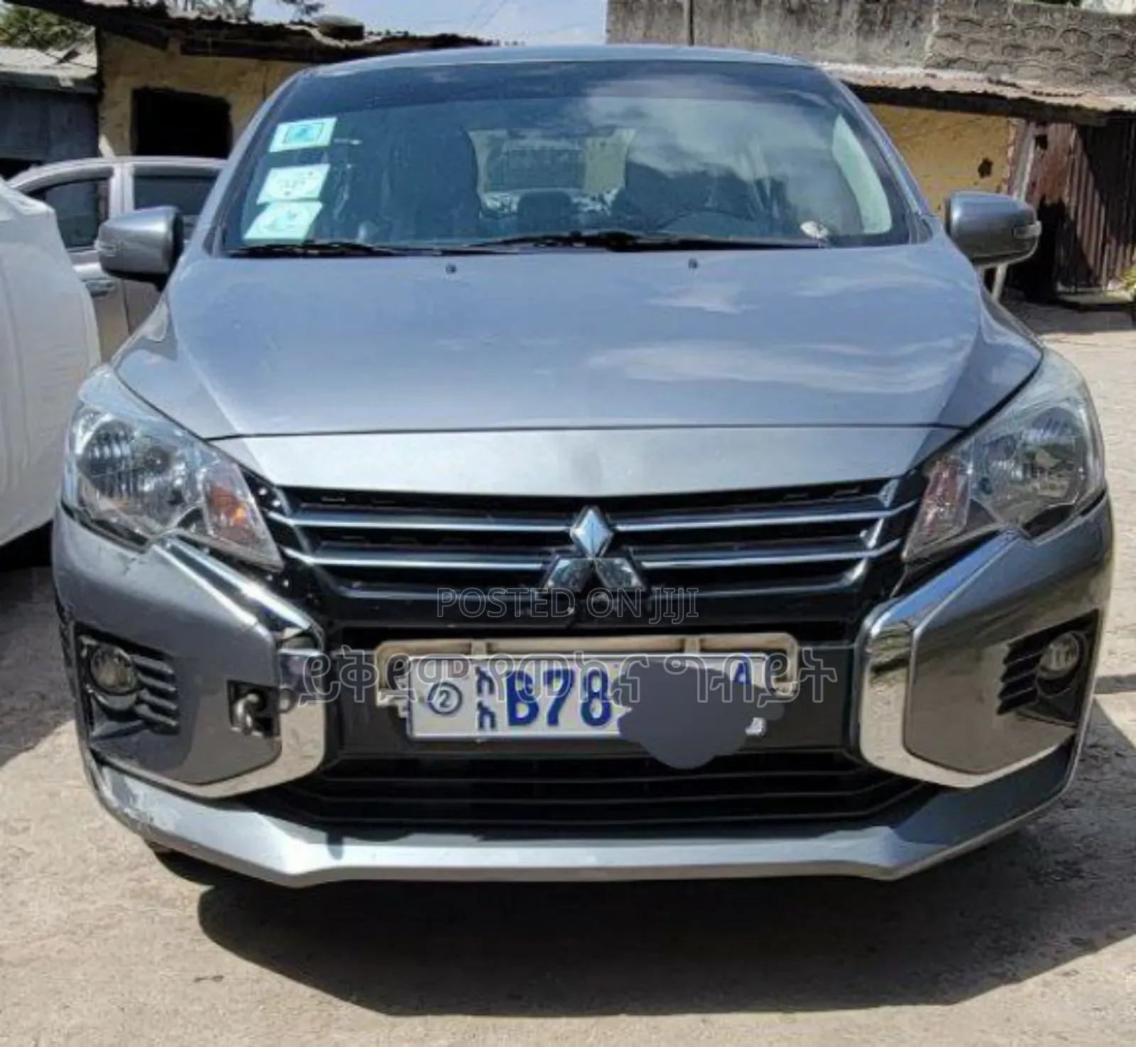 Mitsubishi Attrage 2021 Silver