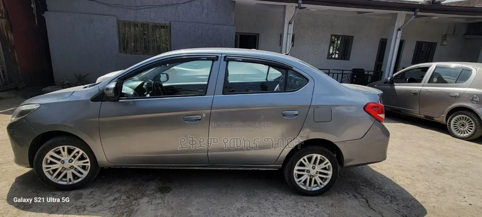 Mitsubishi Attrage 2021 Silver