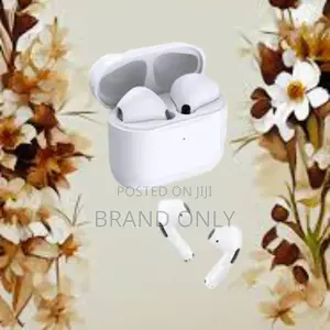 Photo - Pro 5 Earphone: Discover Pure Acoustic Bliss