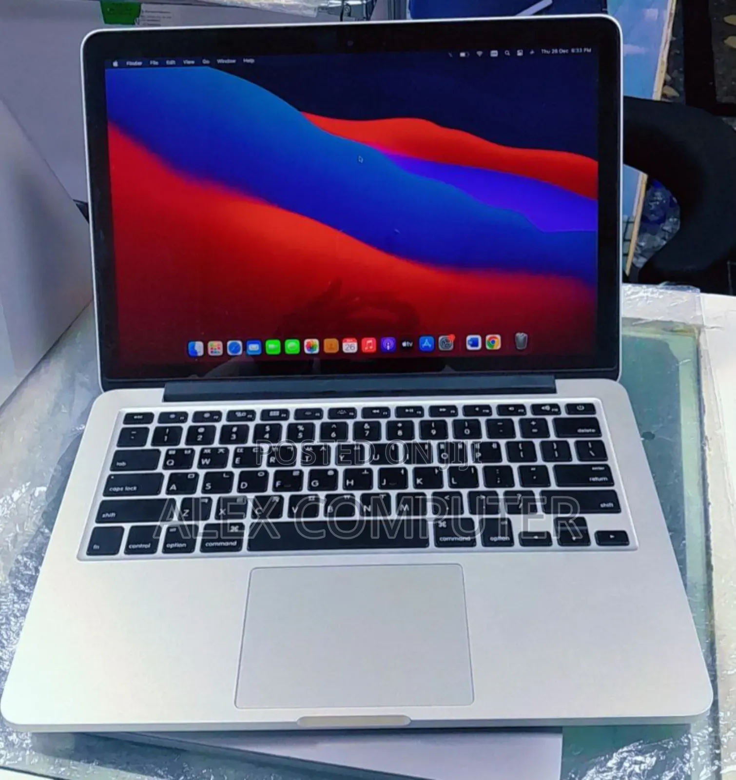 New Laptop Apple MacBook Pro 2014 8GB Intel Core I5 SSD 256GB