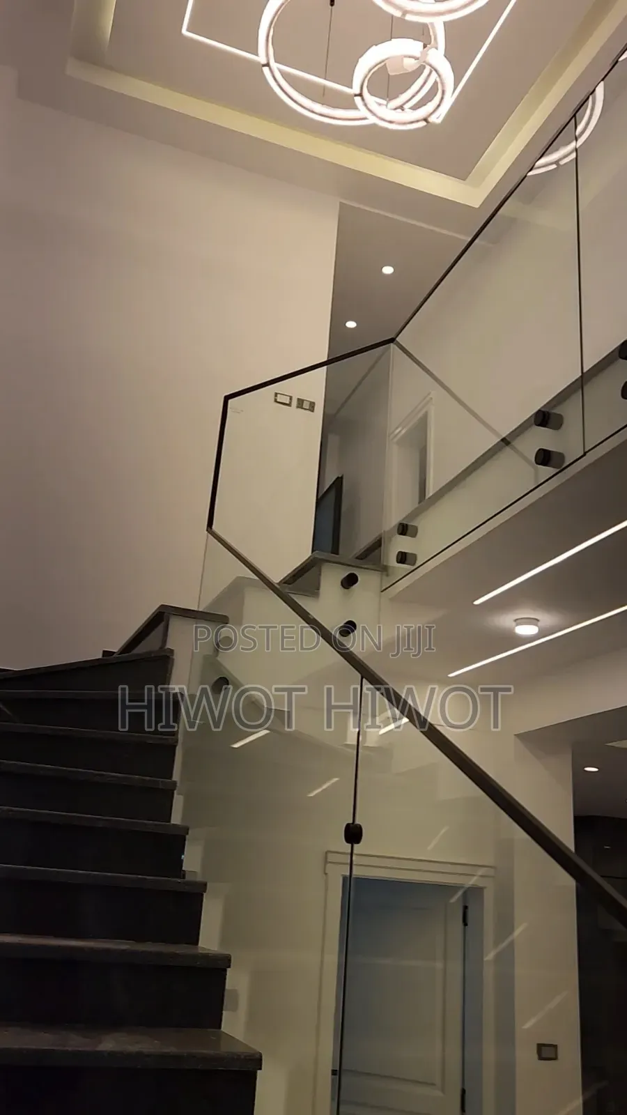 6bdrm House in Owner, Yeka for sale