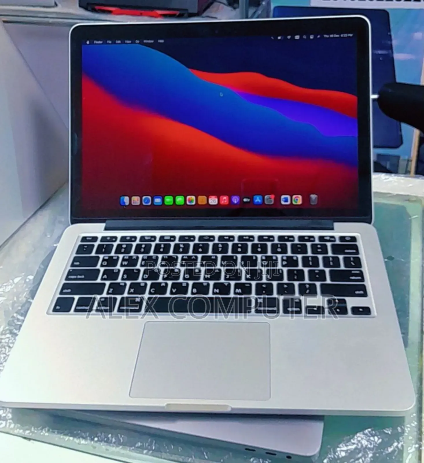 New Laptop Apple MacBook Pro 2014 8GB Intel Core I5 SSD 256GB