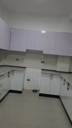 6bdrm House in Owner, Yeka for sale