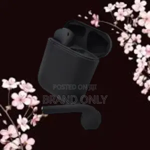 Photo - Pro 5 Earphone: Seamless Sound Quality Everywhere