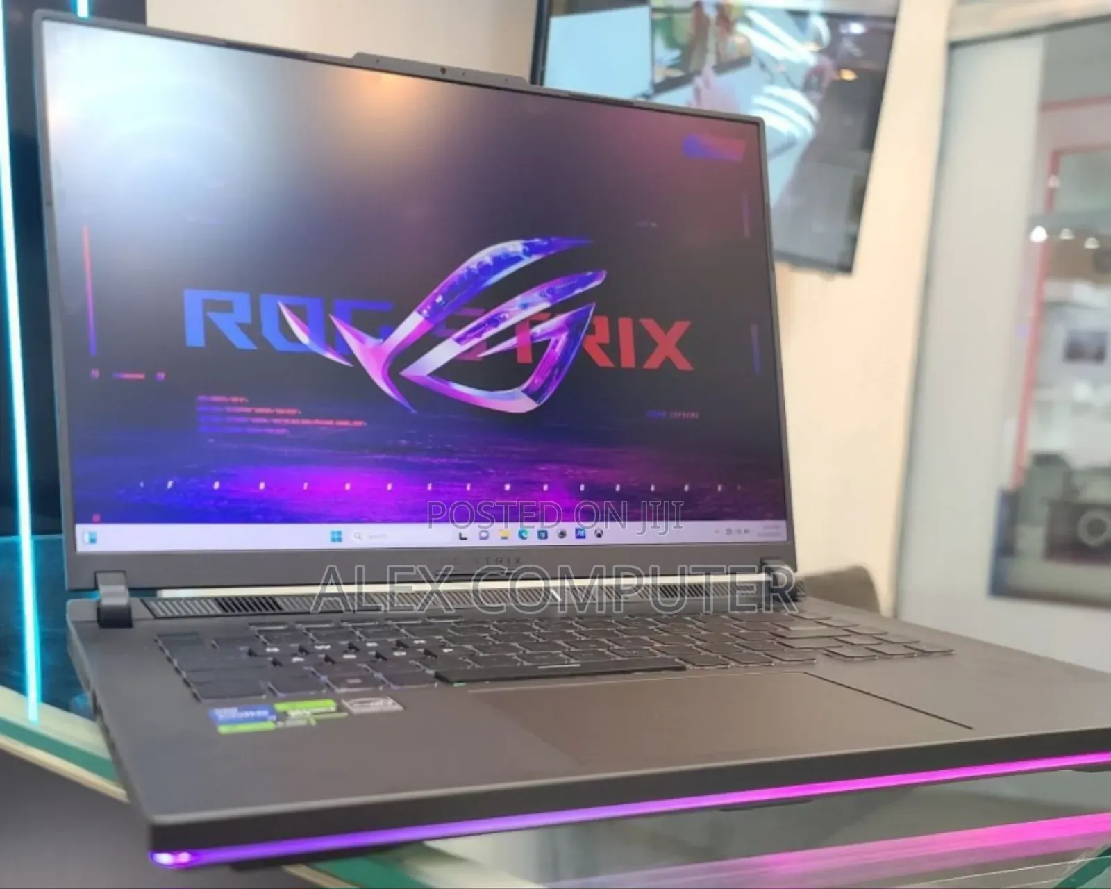 New Laptop Asus ROG Strix G15 16GB Intel Core I7 SSD 1T