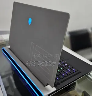 New Laptop Alienware M17x R2 32GB Intel Core I7 SSD 1T