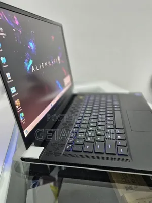 New Laptop Alienware M17x R2 32GB Intel Core I7 SSD 1T