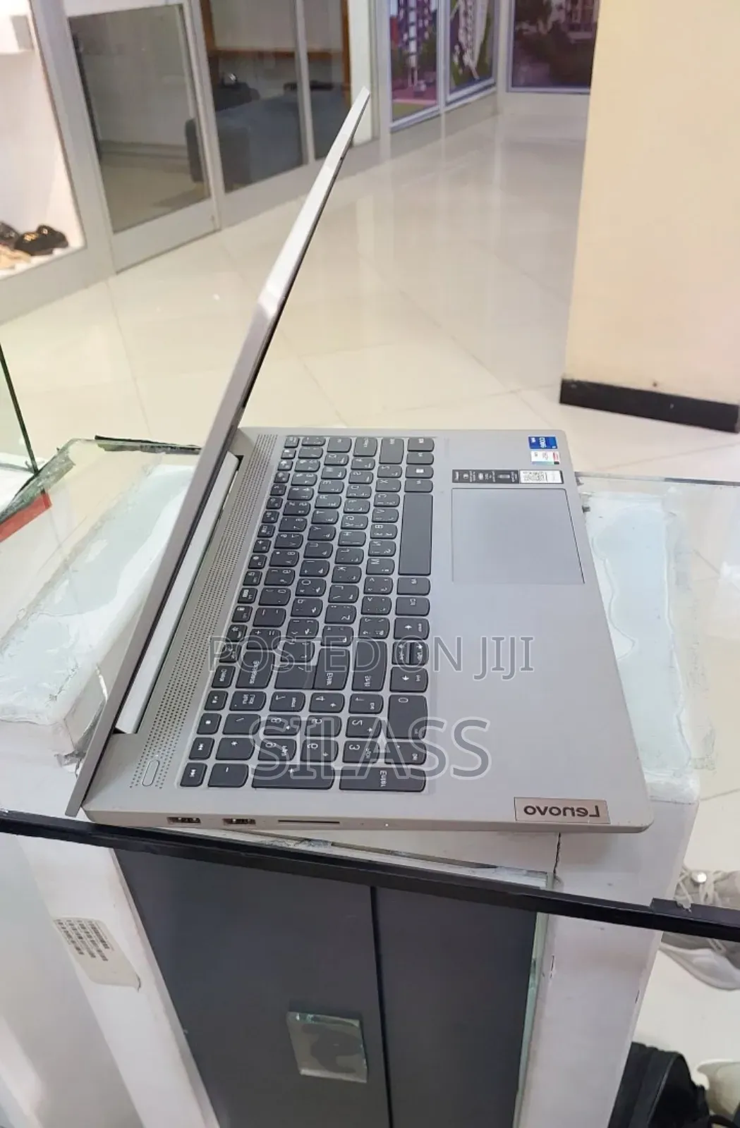 New Laptop Lenovo Ideapad 3 8GB Intel Core I7 SSD 512GB