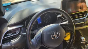 Toyota C-HR 2020 Gray