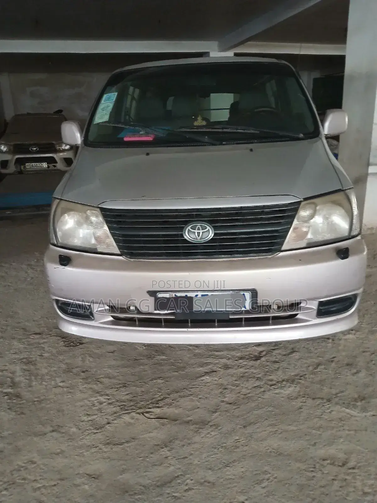 Toyota HiAce 2006 Silver
