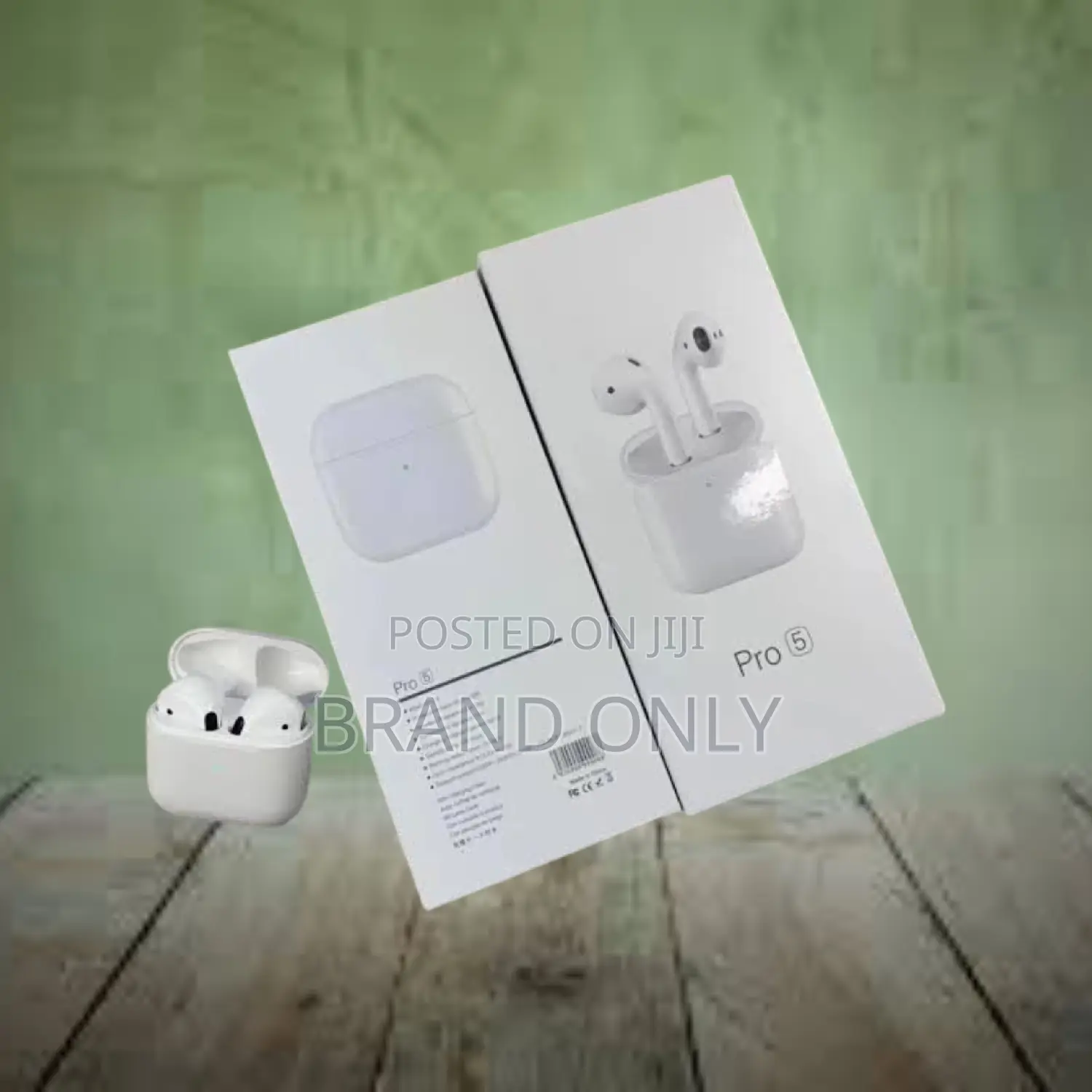 Pro 5 Earphone: Precision Sound at Your Reach