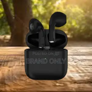 Photo - Pro 5 Earphone: Elevate Your Sound Game