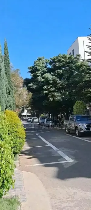 10bdrm House in Semit, G+3 Luxury, Bole for sale