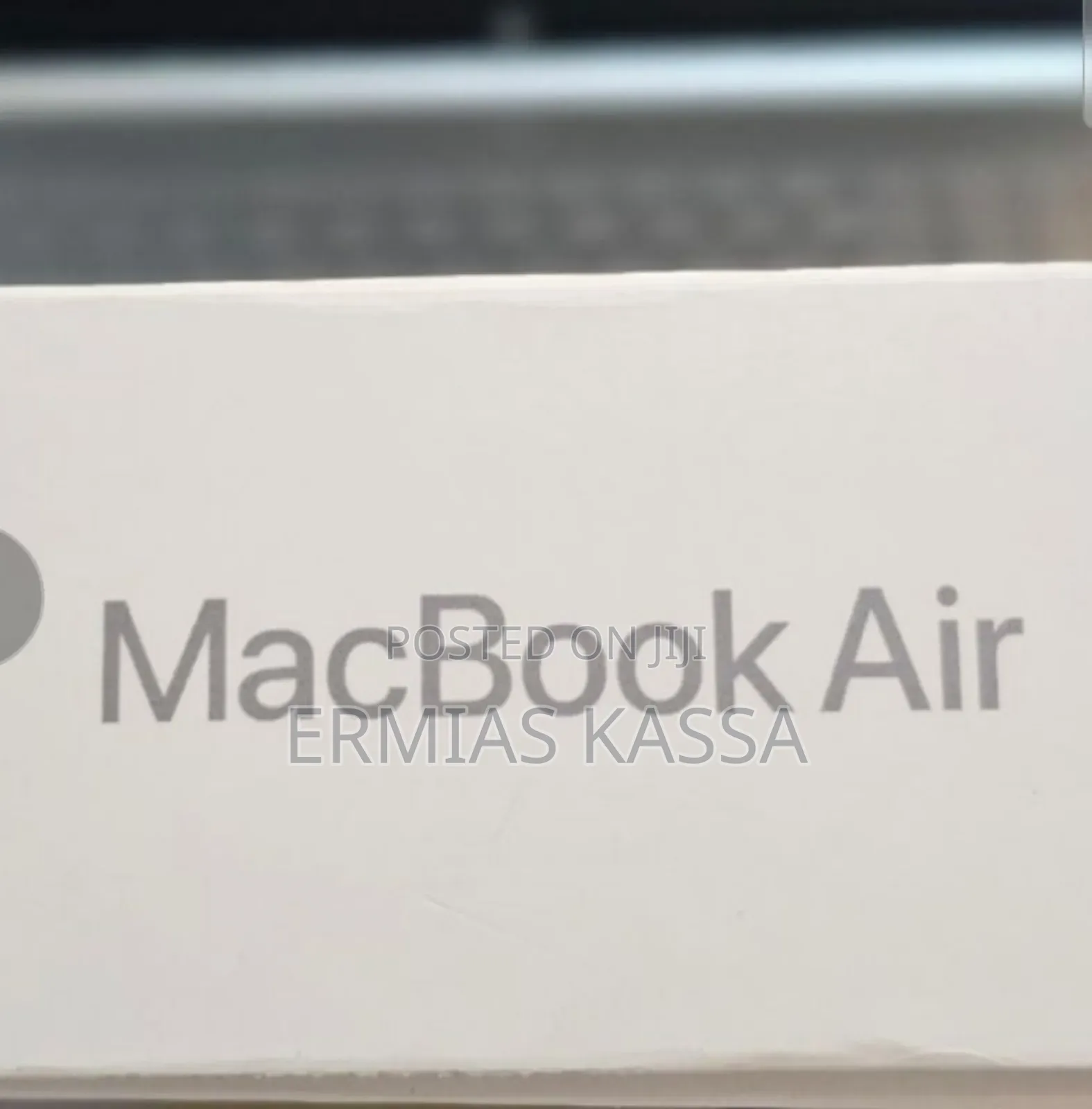 New Laptop Apple MacBook Air 2022 M2 8GB Apple M2 SSD 512GB