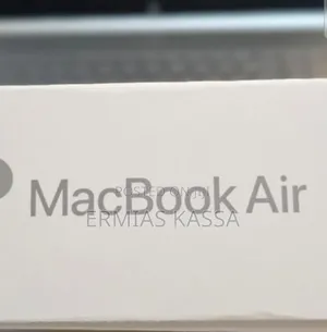 New Laptop Apple MacBook Air 2022 M2 8GB Apple M2 SSD 512GB