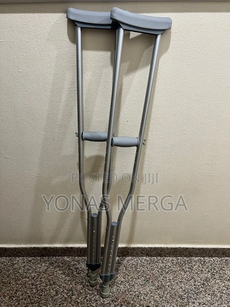 Auxiliary Crutches孑adjustable埤bush Material
Aluminum。Kranch