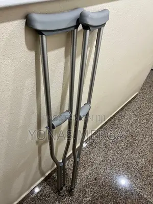 Photo - Better Axillary Crutch -Pairክራንች塚for Patient.Light in Weight