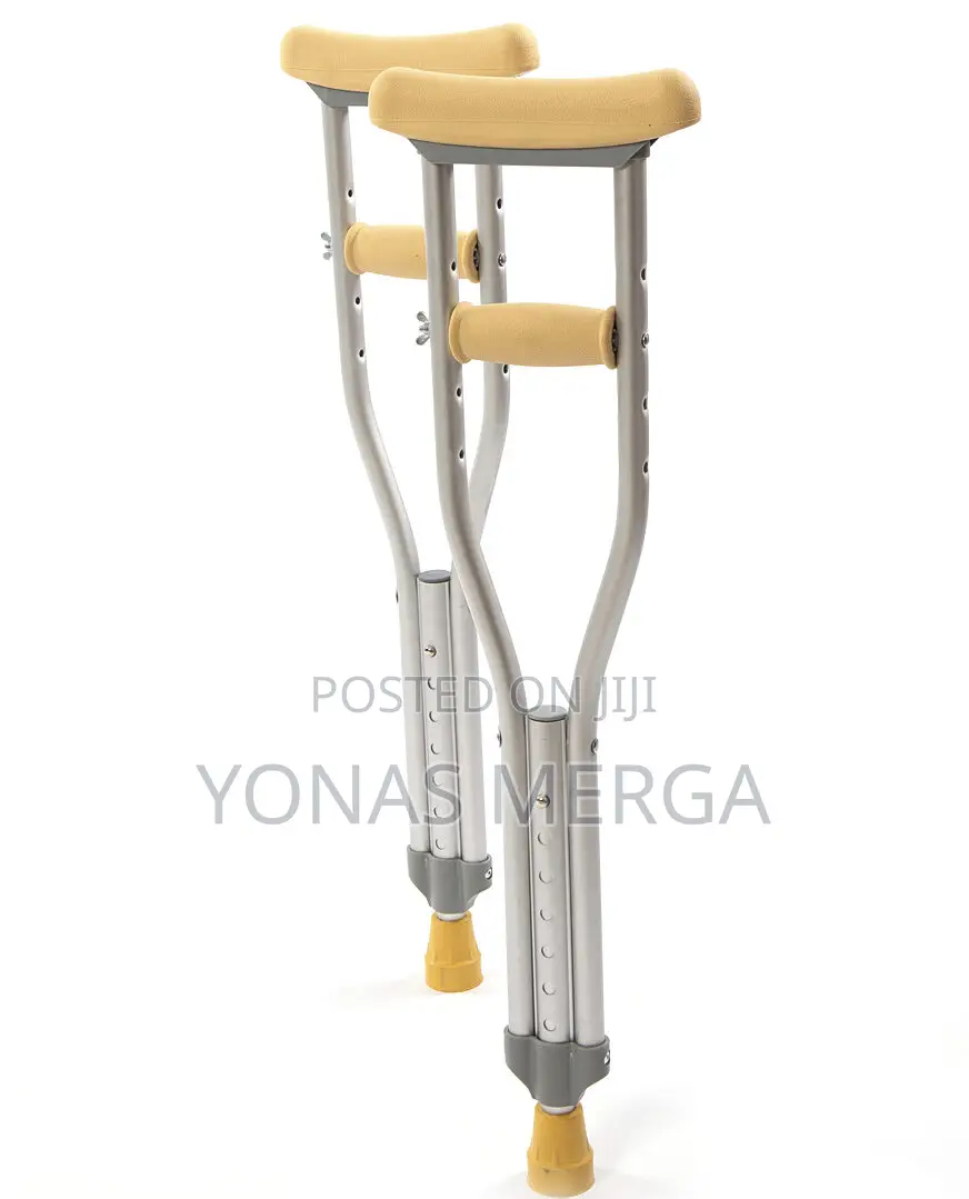 Auxiliary Crutch Pair Ensures Balance for Patients实crutches