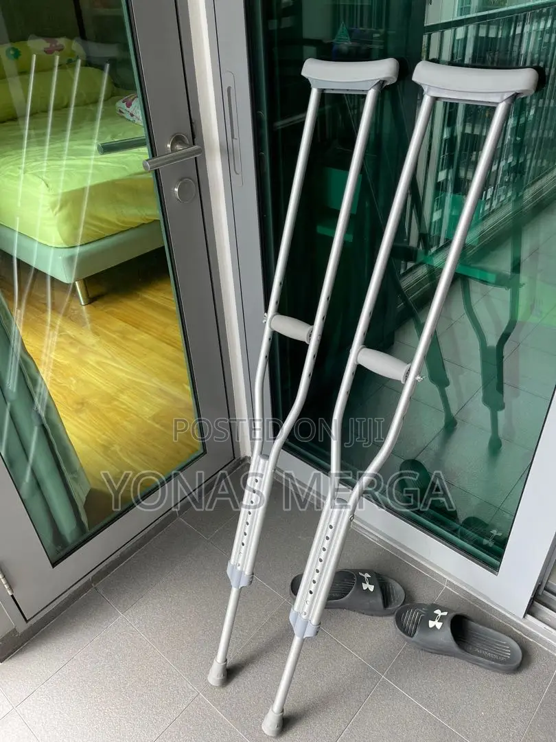 Crutches回durable for Long-Time – With the Adjustable Height