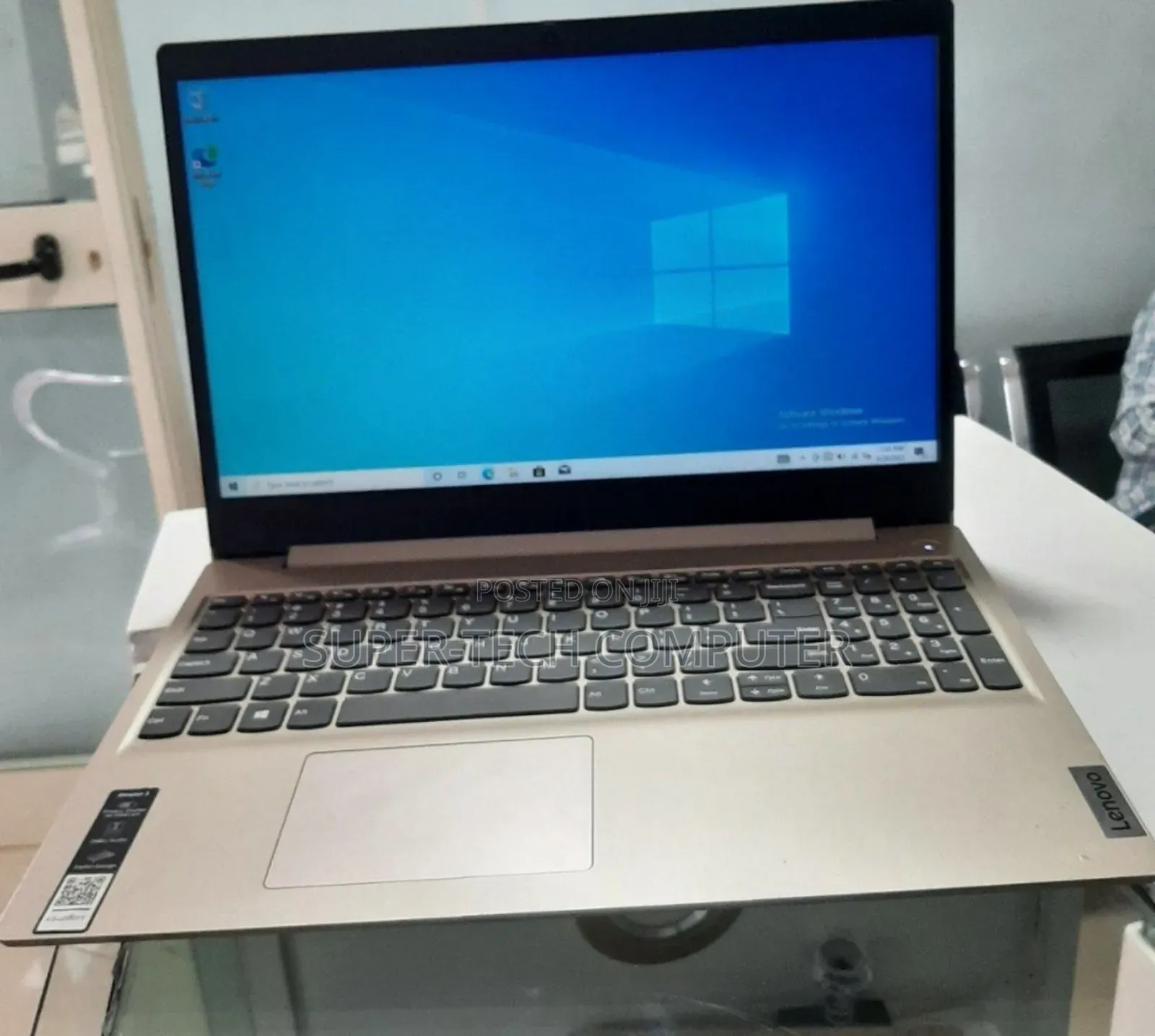 New Laptop Lenovo Ideapad 3 8GB Intel Core I3 SSD 256GB
