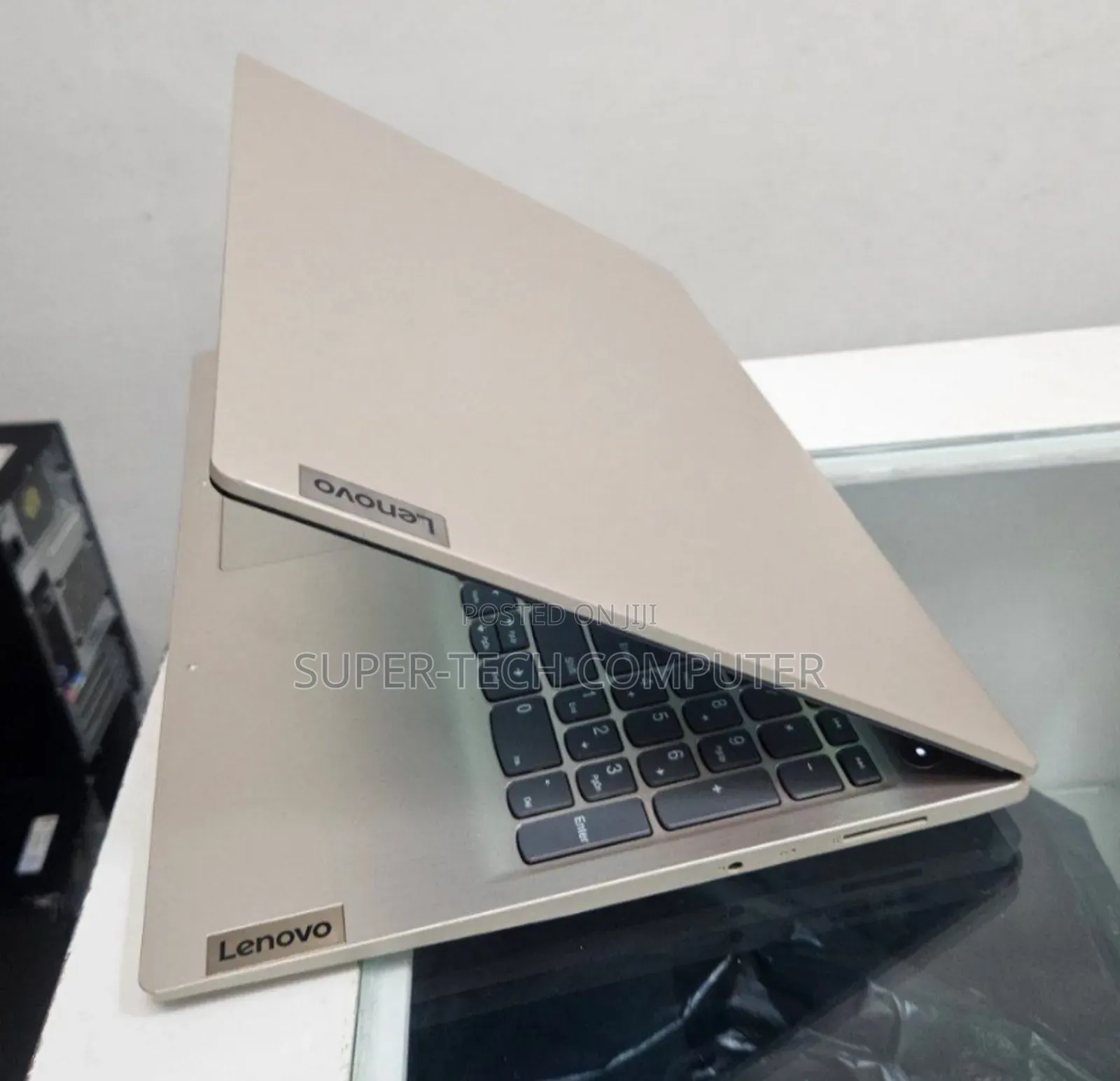 New Laptop Lenovo Ideapad 3 8GB Intel Core I3 SSD 256GB