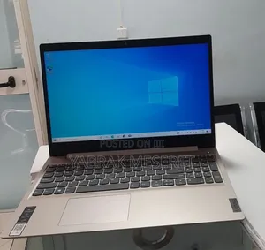 Photo - New Laptop Lenovo Ideapad 3 8GB Intel Core I3 SSD 256GB