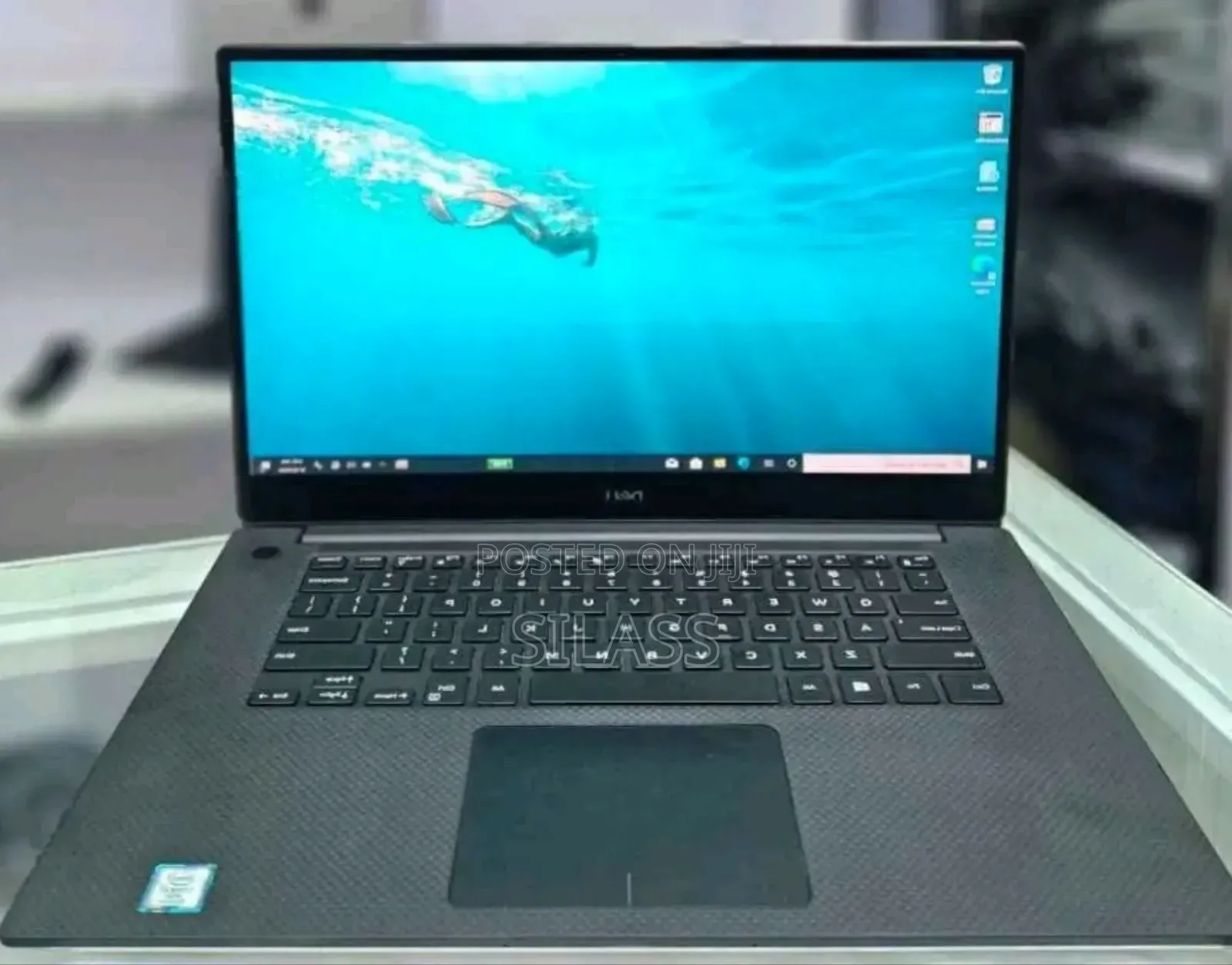 New Laptop Dell Precision 5540 16GB Intel Core I7 SSD 512GB