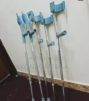 Photo - Crutches车ክራንች虧underarm Walking Stick Aluminum Alloy Crutch