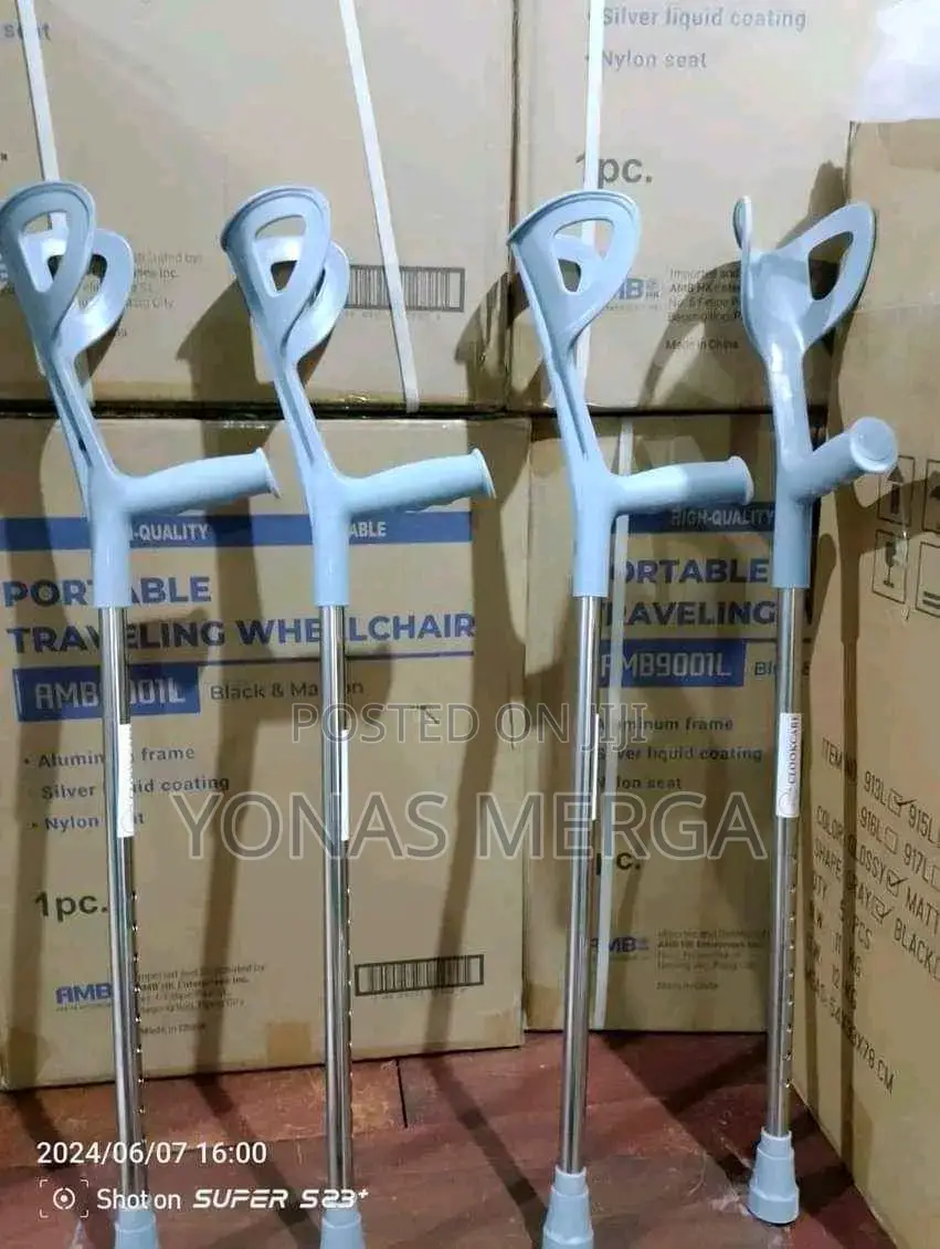 Portable Folding Walking凹adjustable Underarm Cane Crutch