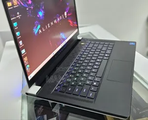 New Laptop Alienware M17x R2 32GB Intel Core I7 SSD 1T