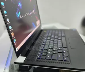 New Laptop Alienware M17x R2 32GB Intel Core I7 SSD 1T