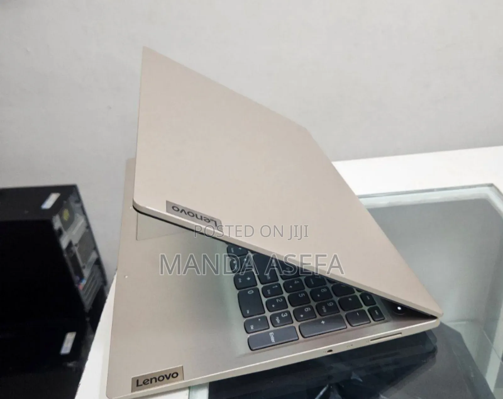 New Laptop Lenovo Ideapad 3 8GB Intel Core I3 SSD 256GB