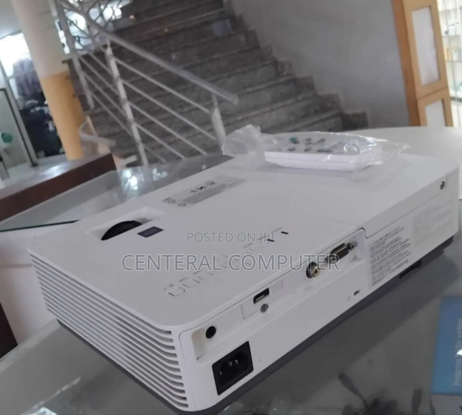 Sony VPL Dx 220 Model