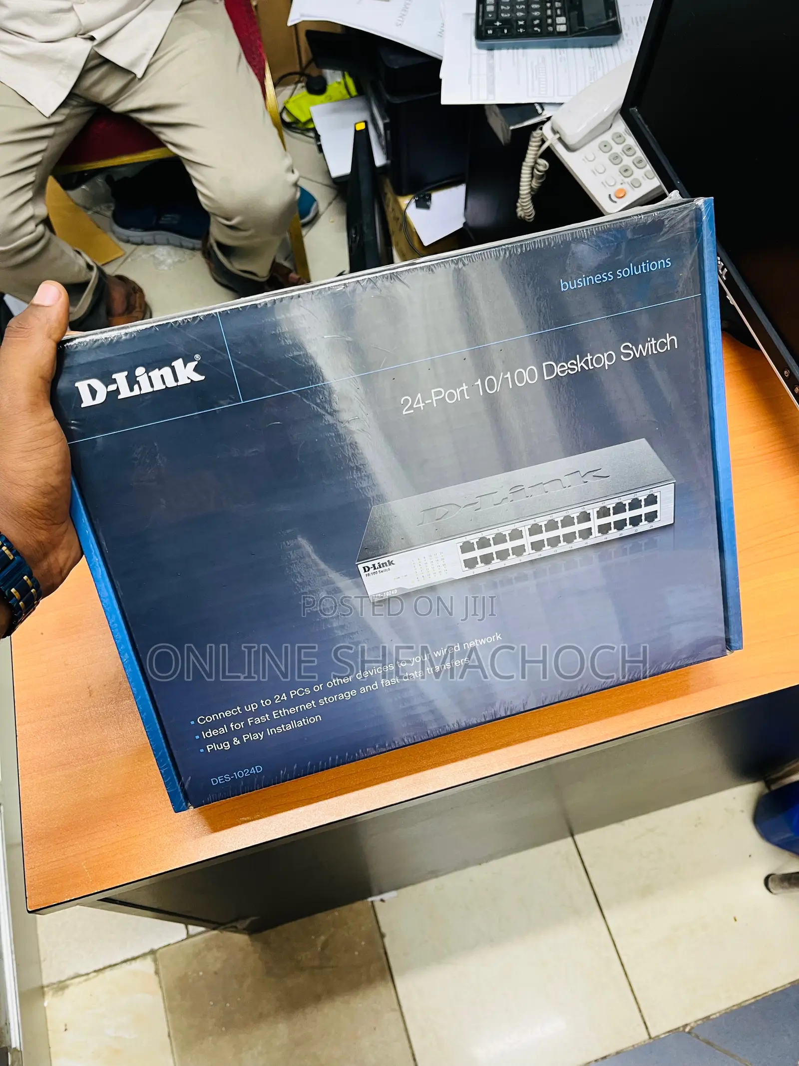 D-Link 24 Port 10/100 Desktop Switch