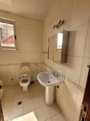 5bdrm House in Bole for rent