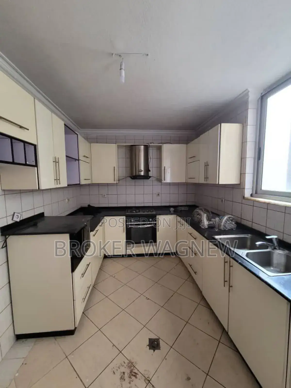 5bdrm House in Bole for rent