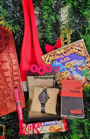 Photo - Christmas Gift Box for Women