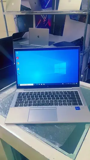 New Laptop HP EliteBook 840 G8 16GB Intel Core I7 SSD 512GB
