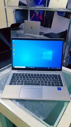 New Laptop HP EliteBook 840 G8 16GB Intel Core I7 SSD 512GB
