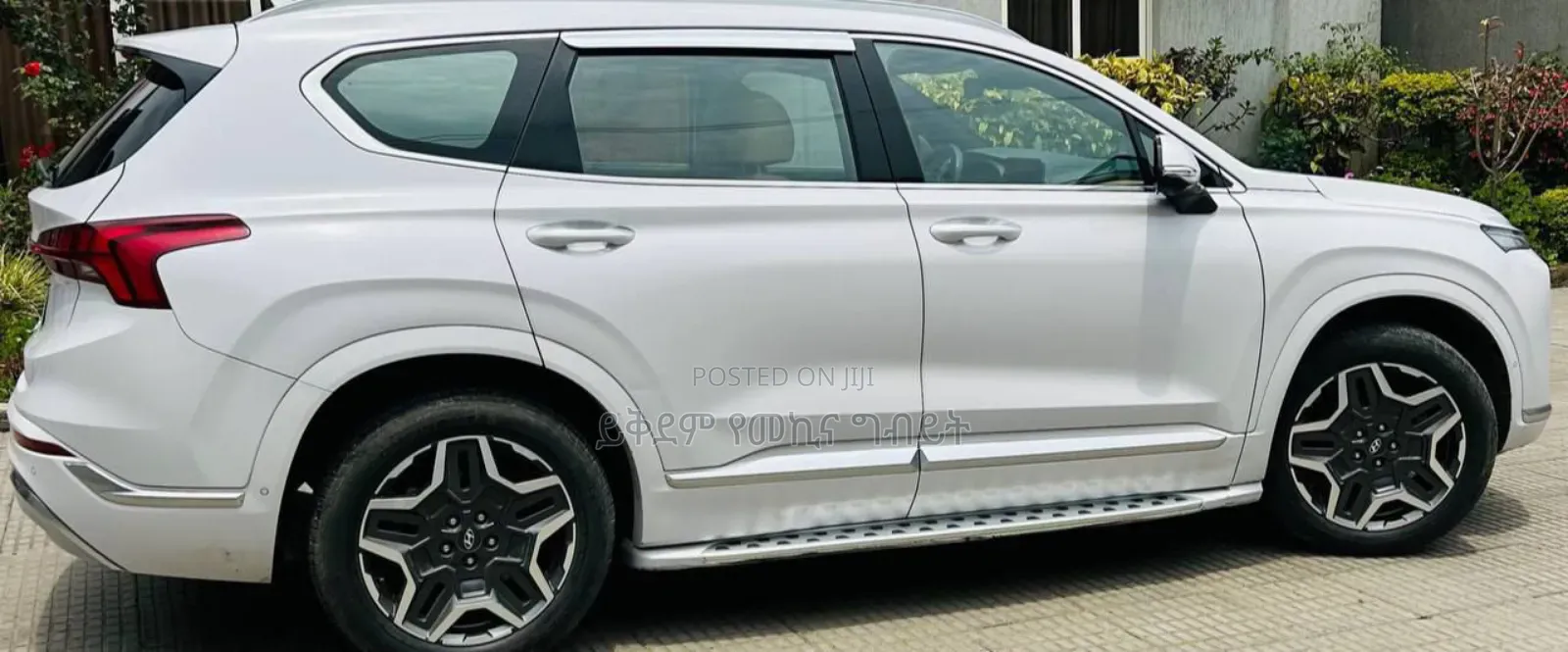 Hyundai Santa Fe 2022 White